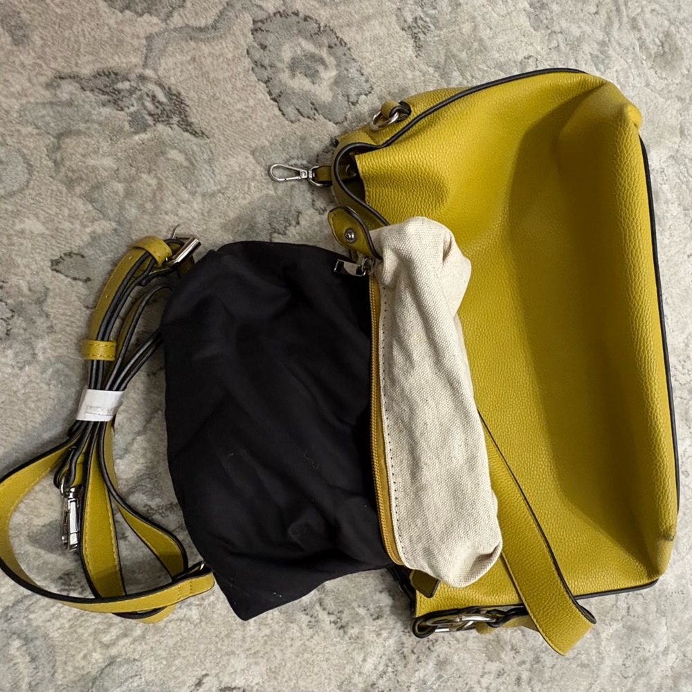 Yellow Leather Shoulder Bag - Picture 6 of 11